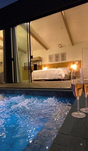 Quando a noite chega — Piscina noturna